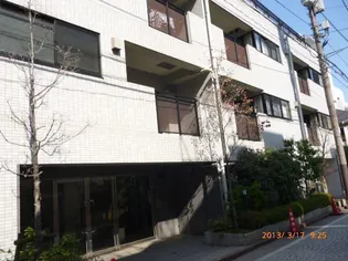 東京都新宿区三栄町【マンション】の外観