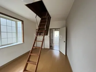 ミントハイツ【2階】の居間