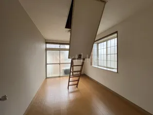 ミントハイツ【2階】の居間