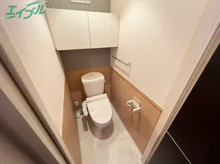 ラトゥール【2階】の内装