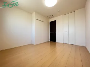 ラトゥール【2階】の内装