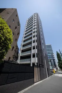 東京都港区南青山6【マンション】の外観