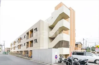 カラーブリアの画像