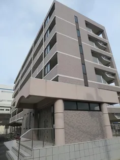 ラルシュ ドゥ ノワの画像