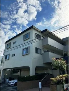 東京都世田谷区上用賀5【マンション】の外観
