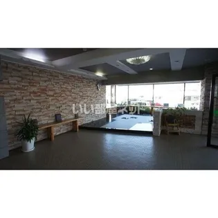 ハイマート屋島【10階】の玄関