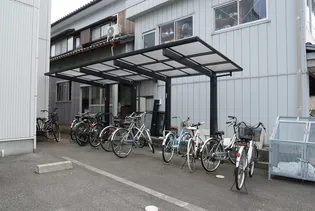 プラザ ドゥ エリーシャ【2階】の地図