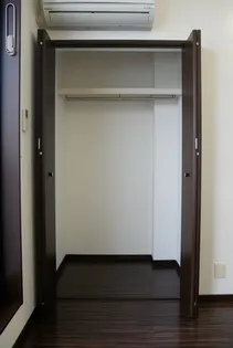 プラザ ドゥ エリーシャ【2階】の内装