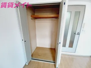 ユーハウス津【2階】の内装