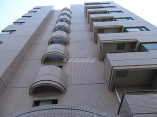 メゾン・ド・ユニヴェール【7階】の外観