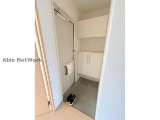 アモーレ【2階】の玄関