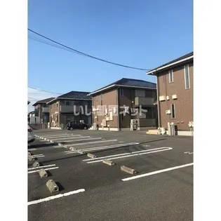 オリオンスクエア A棟【1階】の外観