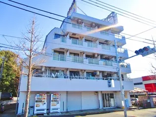 カーイング多摩【3階】の外観