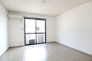 ファミール竹内 B【2階】の居間