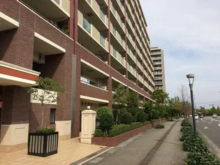 アパガーデン東鷲宮【6階】の外観
