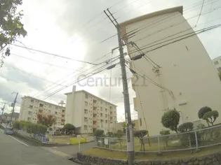 川西松ケ丘2号棟【5階】の外観