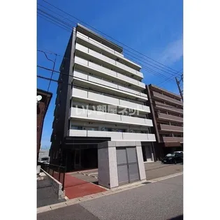 新潟県新潟市中央区美咲町1【マンション】の外観