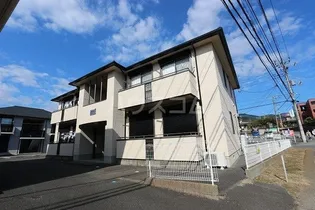 神奈川県秦野市西田原【アパート】の外観