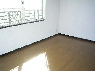 プロミネントII【1階】の居間