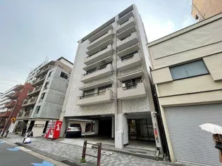 ヴィラ麻布【3階】の外観