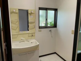 アンパサンド【2階】の内装