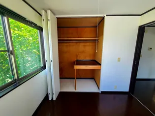 アンパサンド【2階】の内装