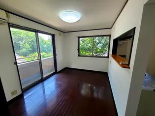 アンパサンド【2階】の居間