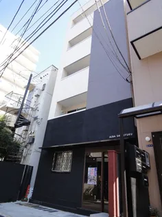 東京都新宿区新宿4【マンション】の外観