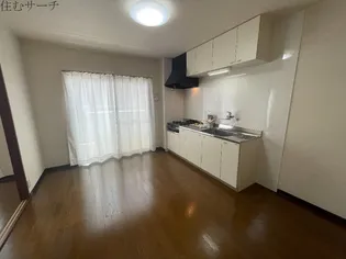 エクセレントSAIKI B棟【1階】の居間