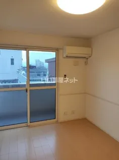 リバーパーク新天町の内装