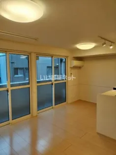 リバーパーク新天町の居間