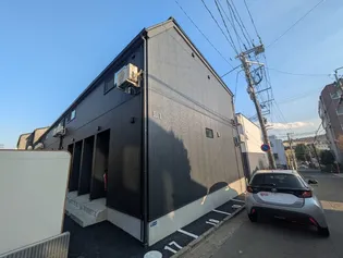 L 1の画像