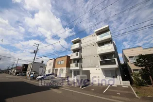 北海道札幌市白石区栄通12【マンション】の外観