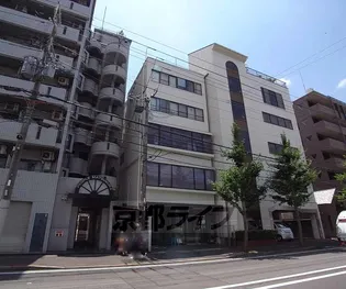丸富マンション【5階】の外観