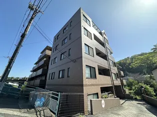 東京都八王子市片倉町【マンション】の外観