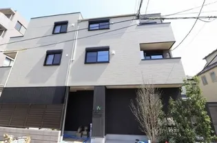 ウェルスクエア千歳烏山【2階】の外観