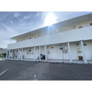 富山県滑川市大崎野【アパート】の外観