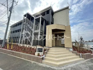 ブライト セゾン【3階】の外観