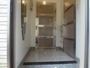 エレガンス江平東【1階】の玄関