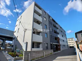 プラウド久世【2階】の外観