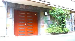 東京都杉並区下高井戸3【マンション】の外観