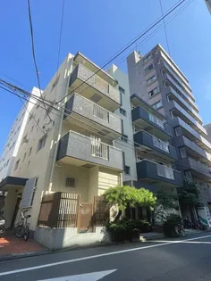 東京都新宿区西早稲田1【マンション】の外観