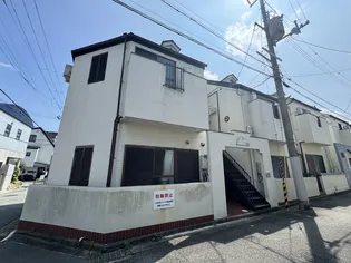 パレス甲東園【1階】の外観