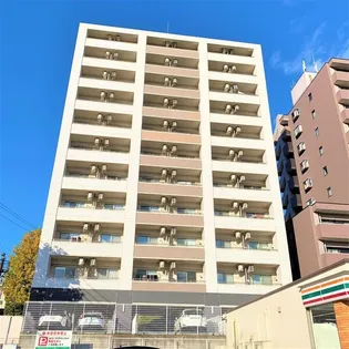 スクエア泉中央【3階】の外観