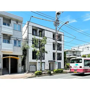 アール・デ・ココ 三鷹【4階】の外観