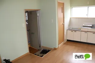 レユシール善【2階】の玄関