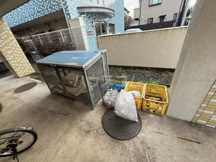 オランダ壱番館【2階】の地図