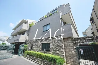 東京都新宿区市谷台町【マンション】の外観