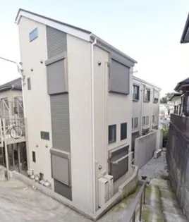 神奈川県横浜市西区西戸部町1【アパート】の外観