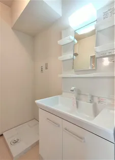 ポポラーレ(Popolare)IIの内装